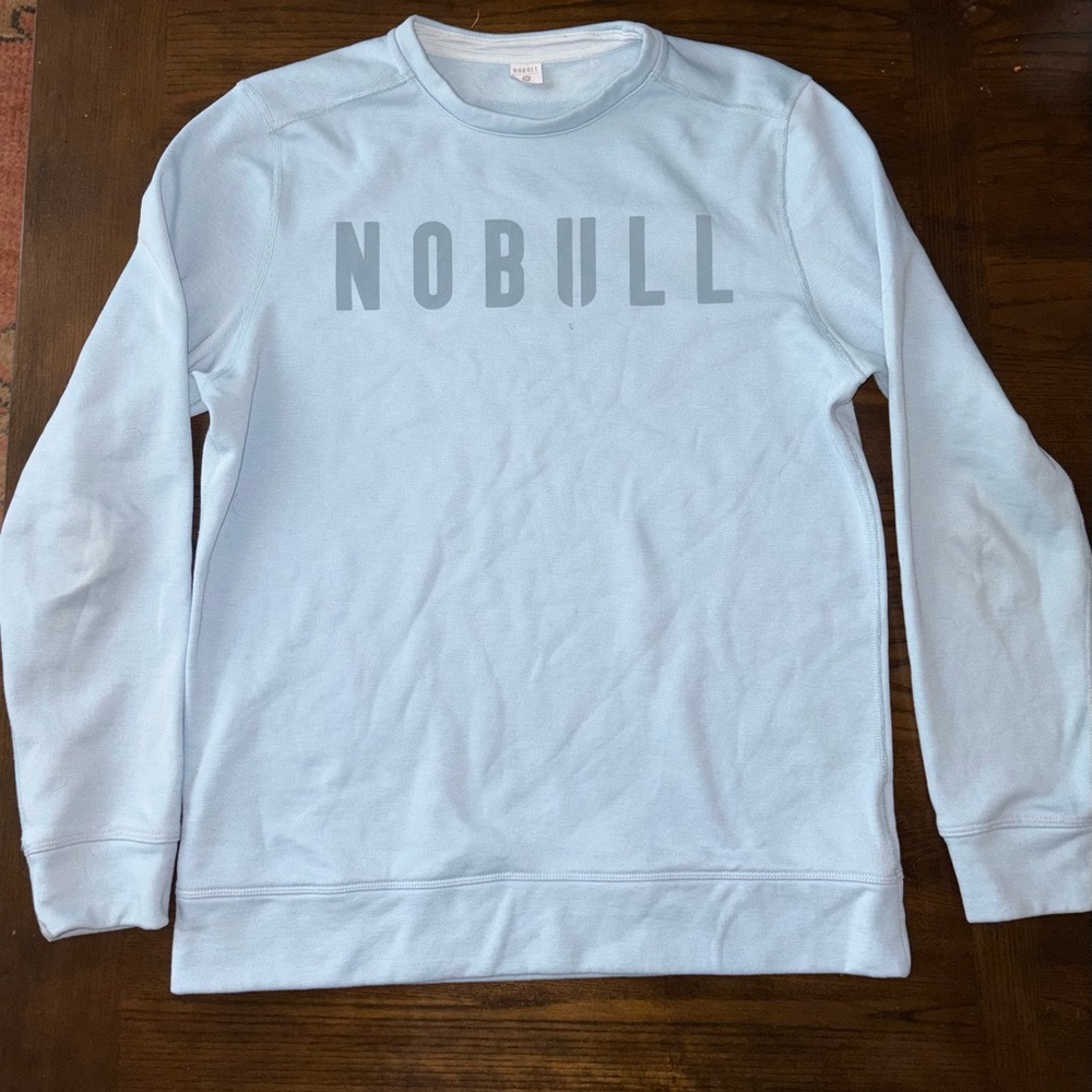Nobull Men’s size medium baby blue pullover